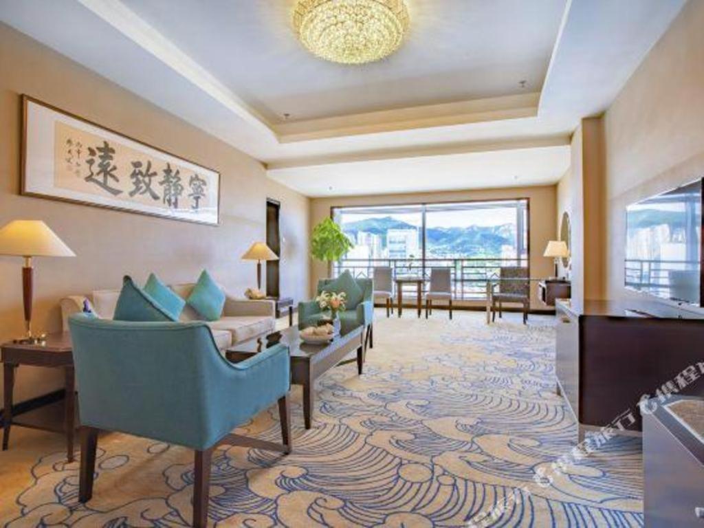 Qingdao Blue Horizon Hotel Laoshan Exteriör bild