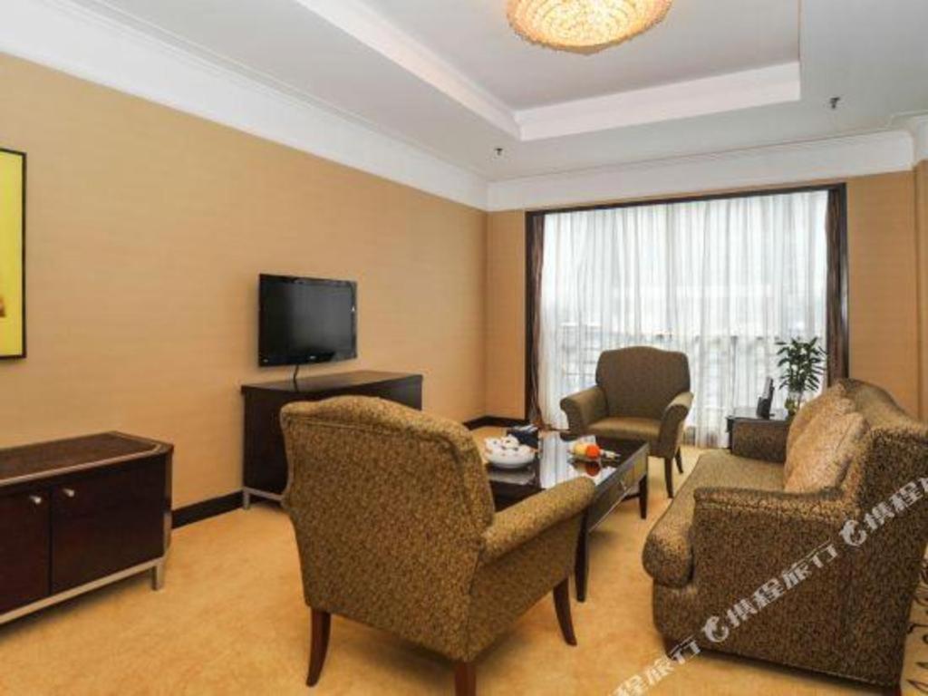 Qingdao Blue Horizon Hotel Laoshan Exteriör bild
