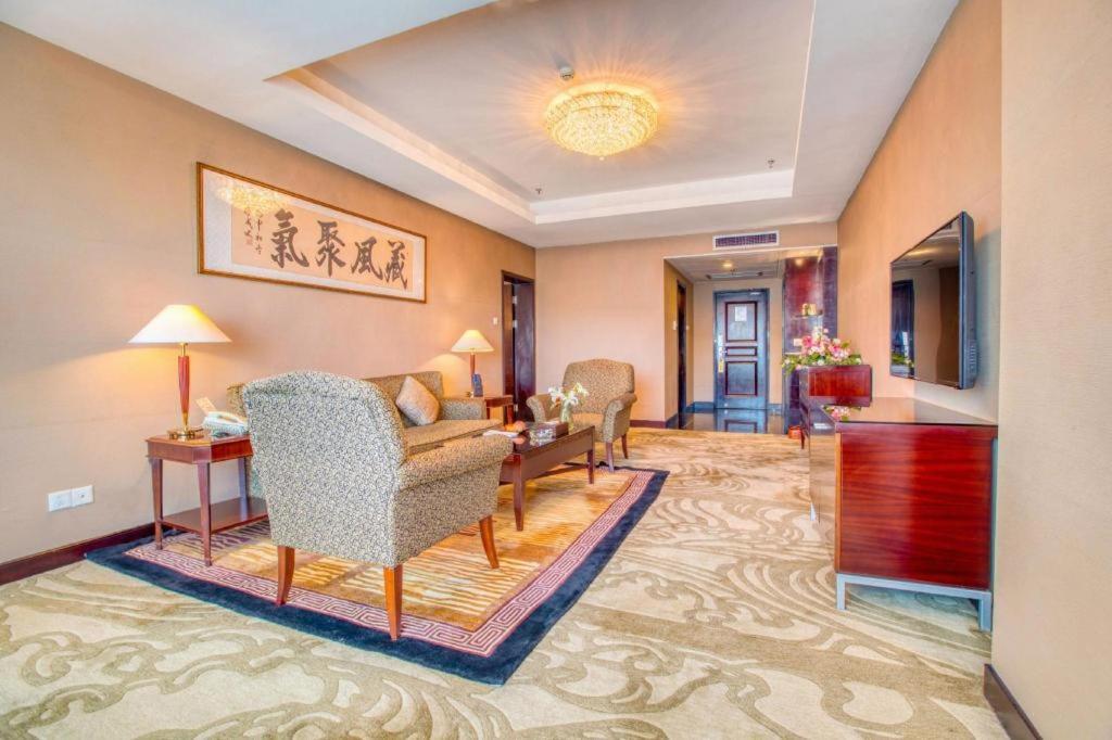 Qingdao Blue Horizon Hotel Laoshan Exteriör bild